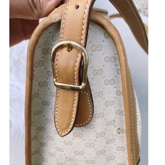 Gucci Vintage Beige Monogram Leather Shoulder Bag - Picture 12 of 13
